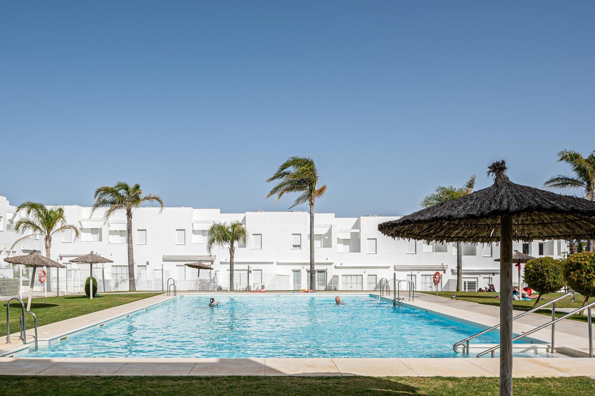 Apartment Casa La Playa-conil Vacaciones De Lujo En Conil Con Todas Comodidades Netflix-hbo-disney-canales De Futbol-wifi Alta Velocidad-smart Tv 65