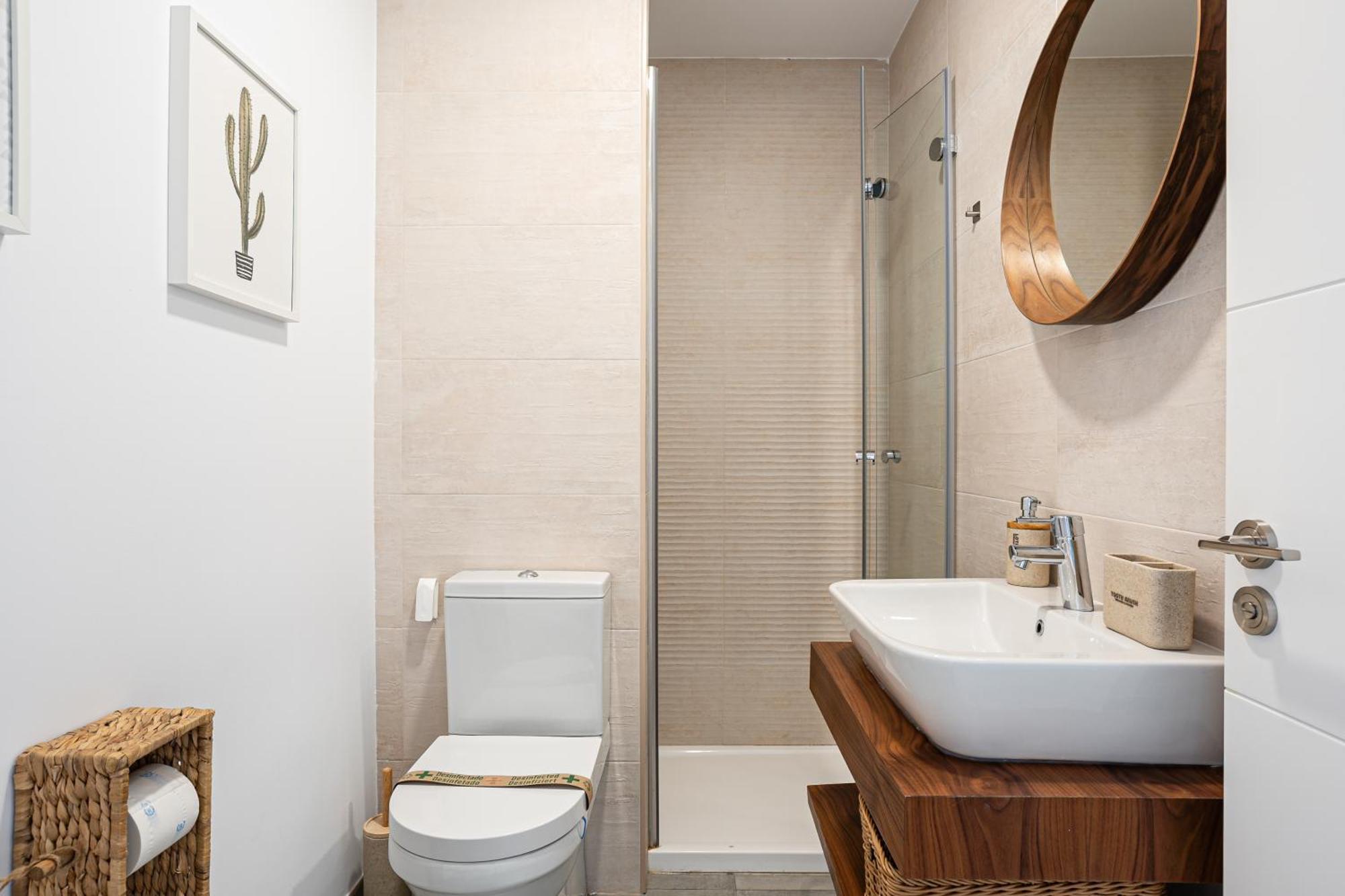 Apartamento Casa La Playa-conil Vacaciones De Lujo En Conil Con Todas Comodidades Netflix-hbo-disney-canales De Futbol-wifi Alta Velocidad-smart Tv 65