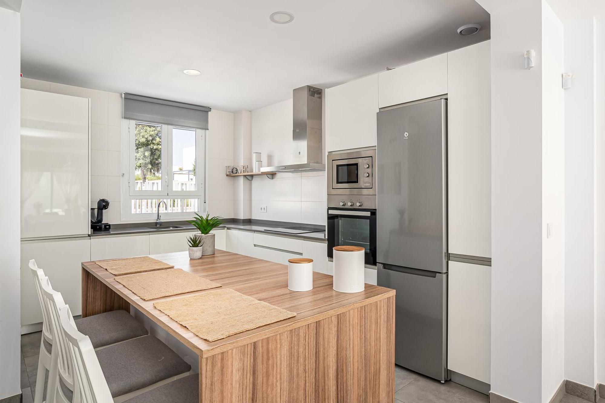 Apartamento Casa La Playa-conil Vacaciones De Lujo En Conil Con Todas Comodidades Netflix-hbo-disney-canales De Futbol-wifi Alta Velocidad-smart Tv 65